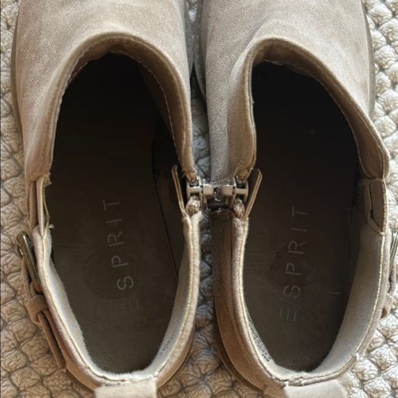 Esprit Tan Ankle Booties with Smooth Leather Finish - Picture 2 of 6